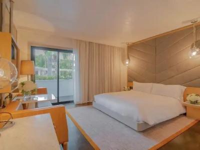 The Hollywood Roosevelt - 55