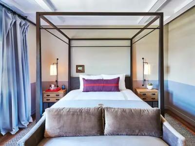 The Hollywood Roosevelt - 48