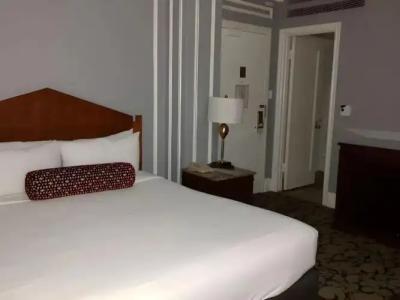 Millennium Biltmore Los Angeles - 13