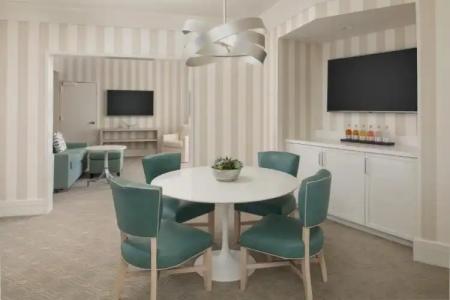 The Beverly Hilton - 100