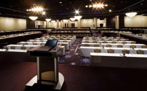 The Beverly Hilton - 22