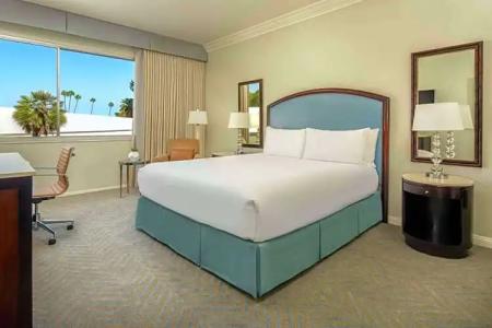 The Beverly Hilton - 83