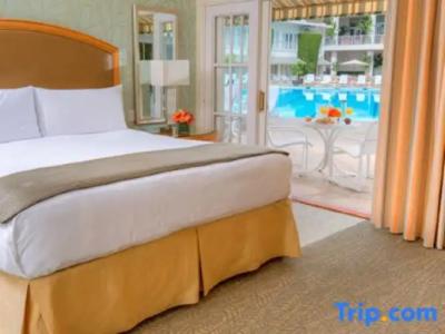 The Beverly Hilton - 97