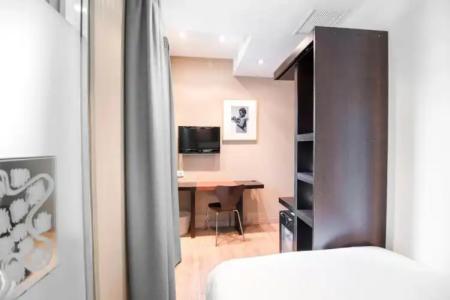 Petit Palace Plaza de la Reina - 42