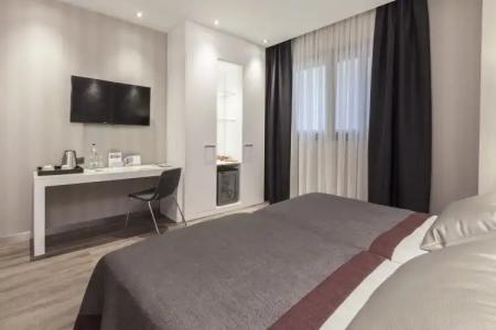 Catalonia Excelsior - 10