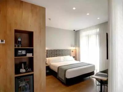 Catalonia Excelsior - 62