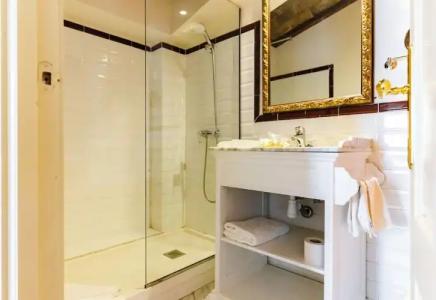 Ad Hoc Monumental 1881 - 44