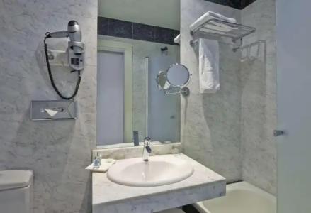 NH Valencia Las Artes - 32