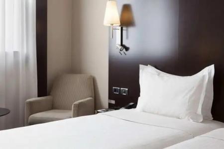 AC Valencia by Marriott - 15