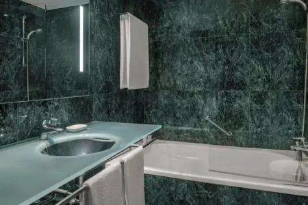 AC Valencia by Marriott - 16