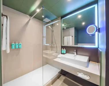 Novotel Valencia Lavant - 17