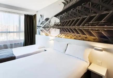 B&B Valencia Ciudad de la Ciencias - 5