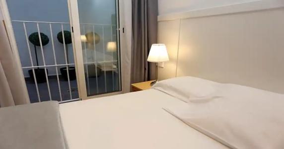 Venecia Plaza Centro - 60