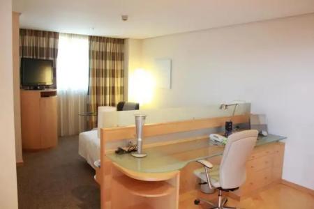 Melia Valencia - 123