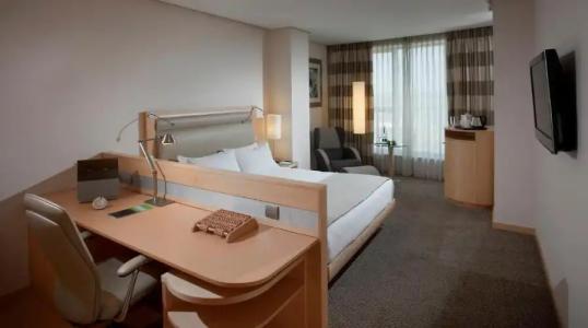 Melia Valencia - 122