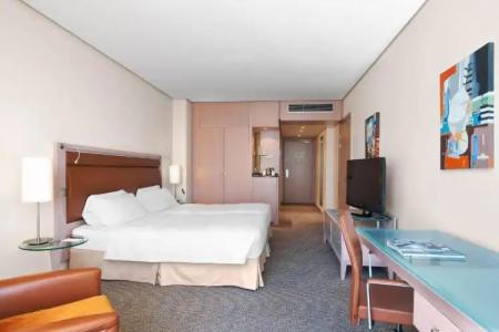 Melia Valencia - 107