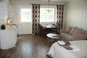 Lyhdyn Tila, Kaarina