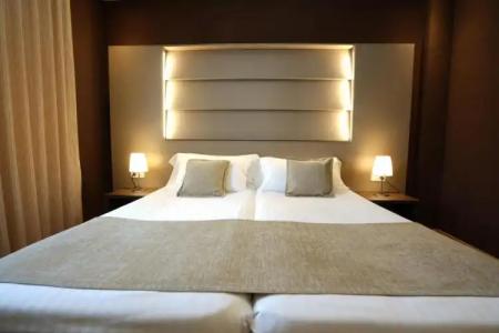 Windsor Tossa – Adults Only +16 - 21