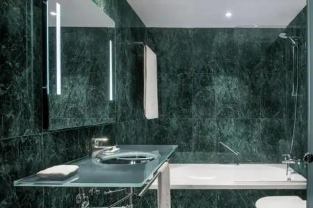 AC Tarragona by Marriott - 8