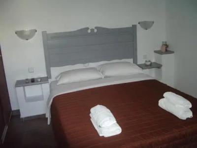 Skyros Junior Studios - 41