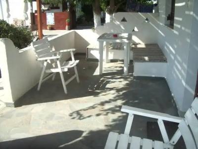 Skyros Junior Studios - 32