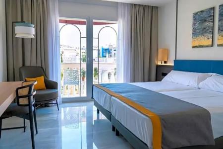 URH Sitges Platja - 54