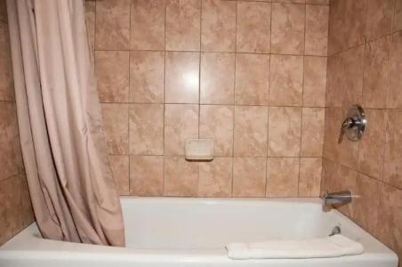 Coliseum Ocean Resort - 35