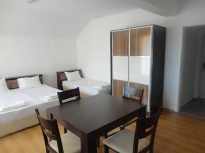 Jelezchevi Guest Rooms - 62