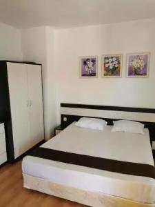 Jelezchevi Guest Rooms - 40