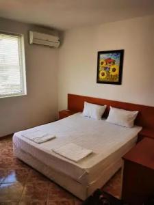 Jelezchevi Guest Rooms - 43