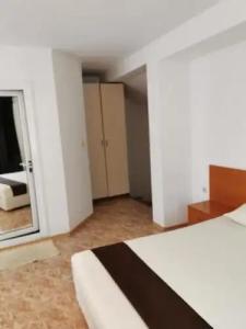 Jelezchevi Guest Rooms - 21