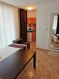 Jelezchevi Guest Rooms - 32