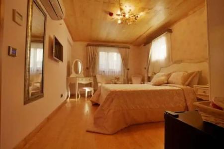 Ada Palas Buyukada - 33