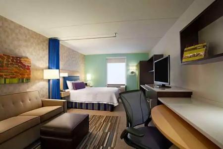 Home2 Suites by Hilton Philadelphia Convention Center - 29
