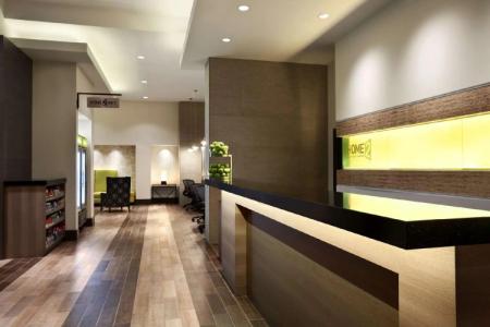 Home2 Suites by Hilton Philadelphia Convention Center - 10
