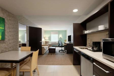 Home2 Suites by Hilton Philadelphia Convention Center - 25
