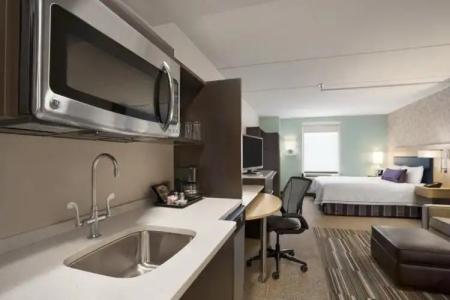Home2 Suites by Hilton Philadelphia Convention Center - 46