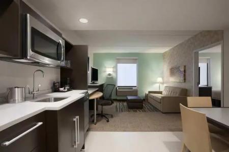 Home2 Suites by Hilton Philadelphia Convention Center - 40