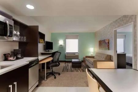 Home2 Suites by Hilton Philadelphia Convention Center - 1