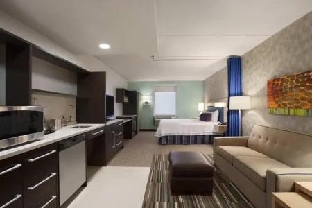 Home2 Suites by Hilton Philadelphia Convention Center - 43