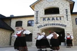 Kaali Külastuskeskuse Hotell, Kaali