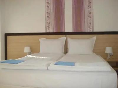 The Sunny Home Guesthouse - 41