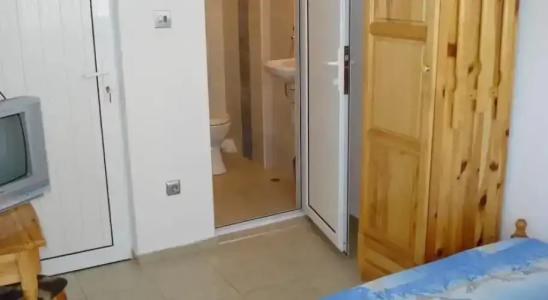 The Sunny Home Guesthouse - 8