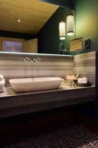 Unique-Boutique Class - Adults Only - 56