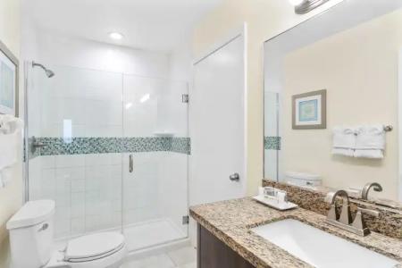 Crystal Beach Suites Miami Oceanfront - 8