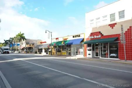 Crystal Beach Suites Miami Oceanfront - 0