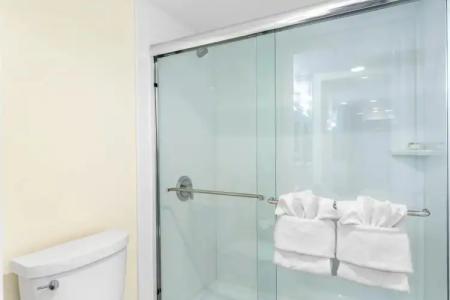 Crystal Beach Suites Miami Oceanfront - 9