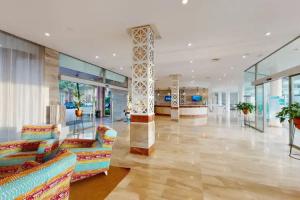 Aparthotel Tropic Garden, Santa Eularia des Riu