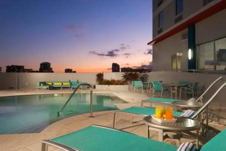 Hampton Inn & Suites Miami/Brickell-Downtown - 18