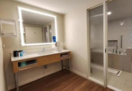 Hampton Inn & Suites Miami/Brickell-Downtown - 78